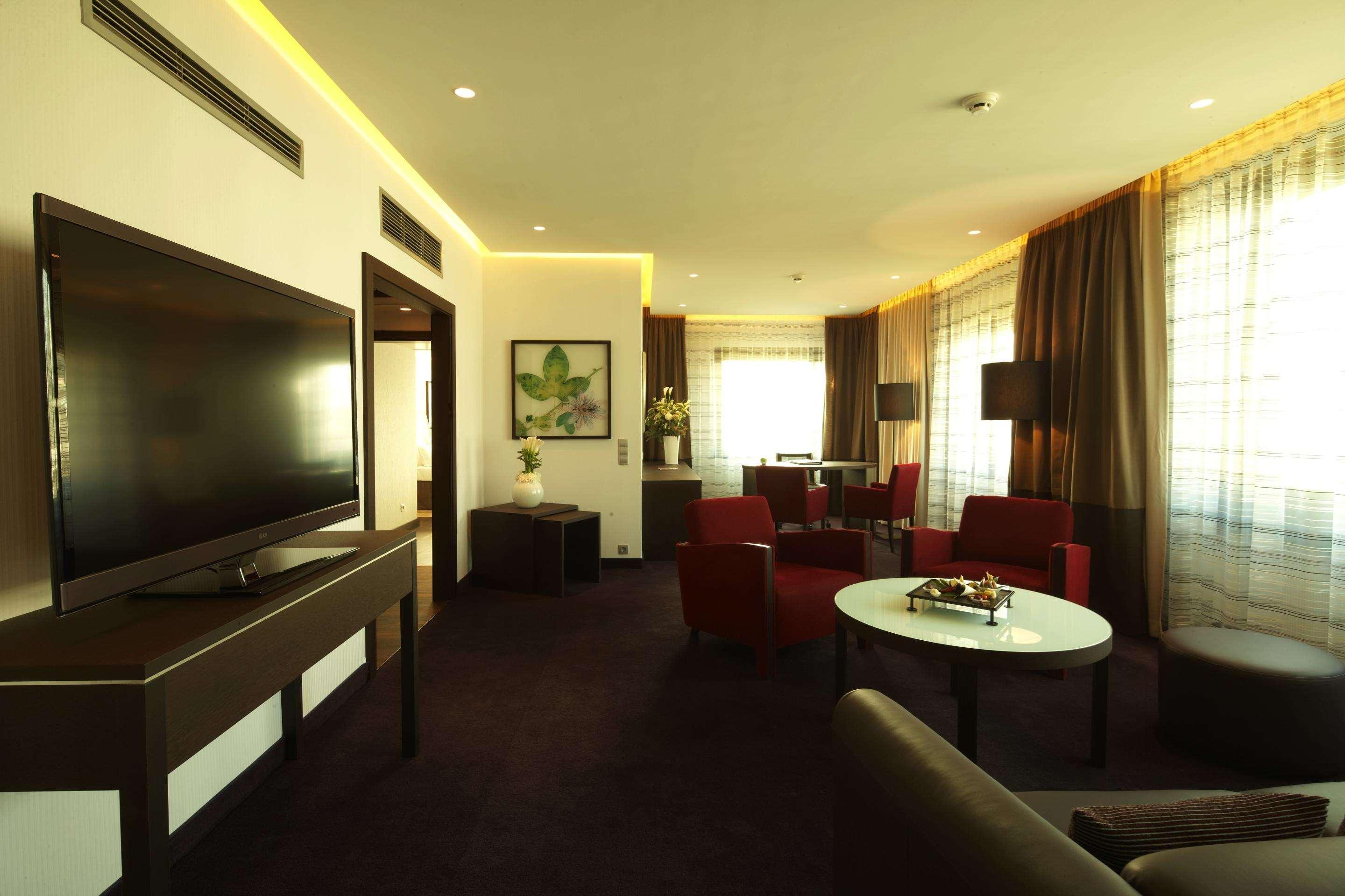 Hotel Doubletree By Hilton Berlin Ku'Damm Exterior foto Suite