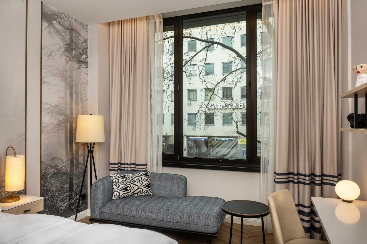 Hotel Doubletree By Hilton Berlin Ku'Damm Exterior foto A guest room at the hotel