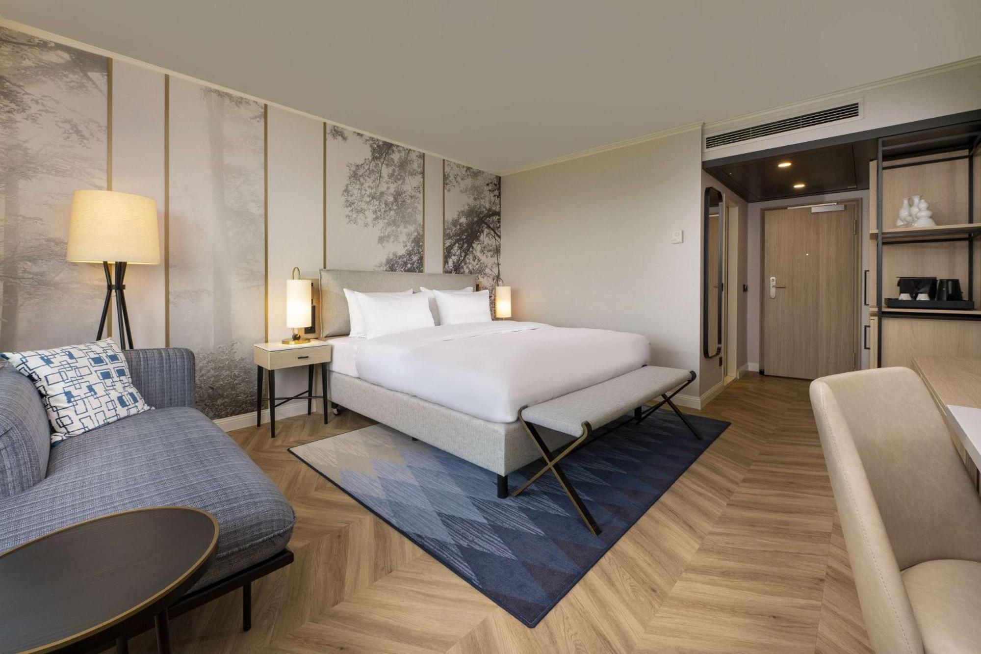 Hotel Doubletree By Hilton Berlin Ku'Damm Exterior foto A room at the hotel