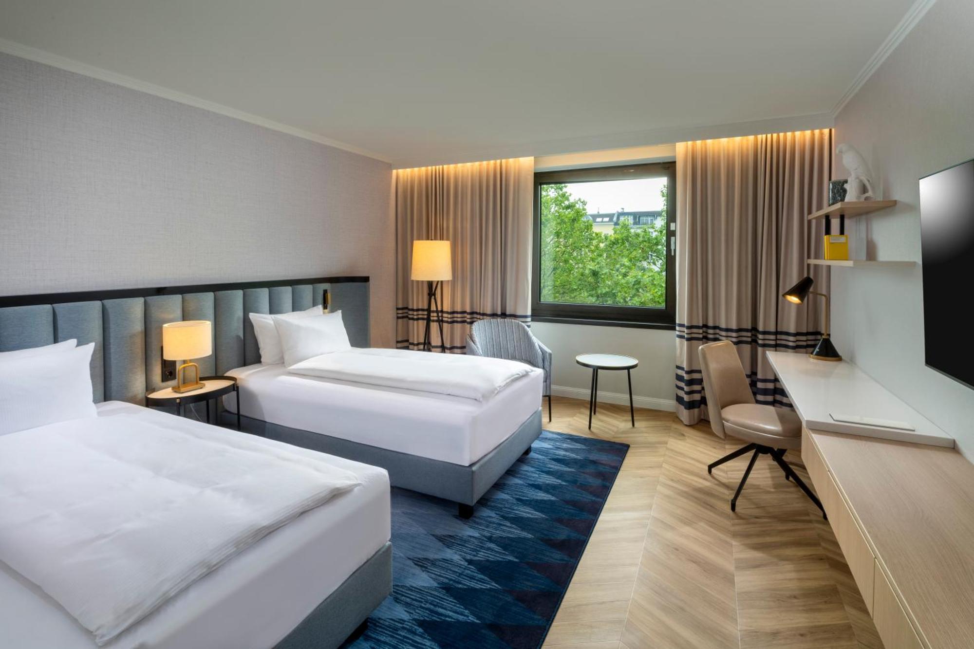 Hotel Doubletree By Hilton Berlin Ku'Damm Exterior foto Deluxe room